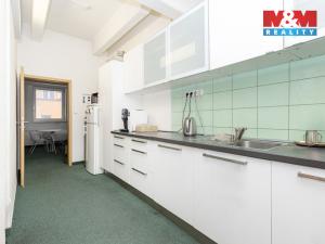 Pronájem kanceláře, Pardubice - Zelené Předměstí, 331 m2