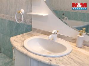 Prodej bytu 2+1, Teplice - Trnovany, V závětří, 83 m2