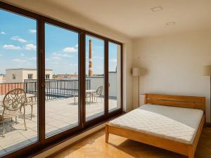 Pronájem bytu 4+kk, Praha, Janáčkovo nábřeží, 132 m2