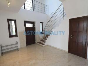 Pronájem rodinného domu, Trnová, 370 m2