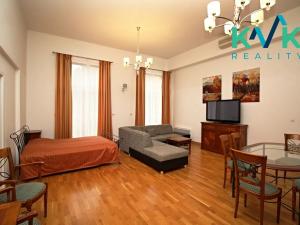 Pronájem bytu 1+1, Karlovy Vary, U Imperiálu, 106 m2