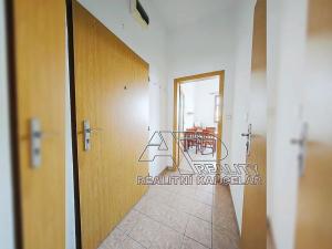 Pronájem bytu 1+1, České Budějovice, Husova tř., 40 m2