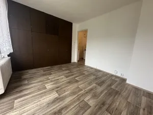 Pronájem bytu 1+kk, Praha - Michle, Nuselská, 32 m2