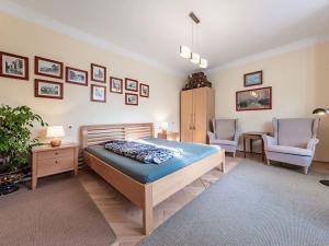 Prodej rodinného domu, Praha - Strašnice, Břežanská, 215 m2