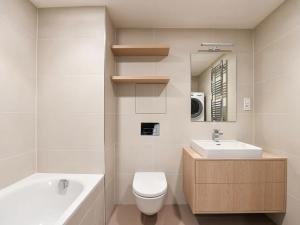 Pronájem bytu 2+kk, Praha - Žižkov, Malešická, 62 m2