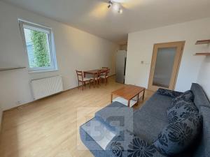 Pronájem bytu 2+kk, Praha - Hostivař, Rižská, 47 m2