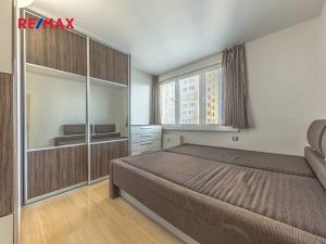 Pronájem bytu 2+kk, Praha - Kamýk, Krhanická, 54 m2