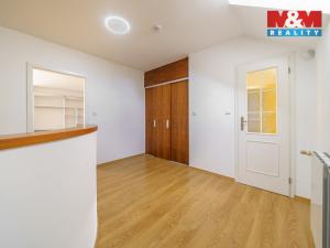 Prodej rodinného domu, Karlovy Vary - Hůrky, Motýlí, 244 m2