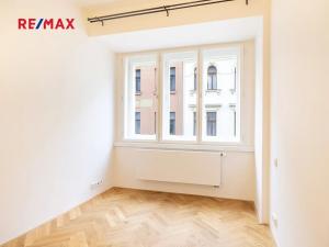 Pronájem bytu 2+kk, Praha - Vinohrady, Záhřebská, 49 m2