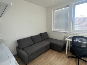 Pronájem bytu 1+kk, Praha - Jinonice, Peroutkova, 17 m2