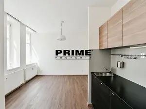 Pronájem bytu 1+kk, Praha - Vinohrady, Lucemburská, 30 m2