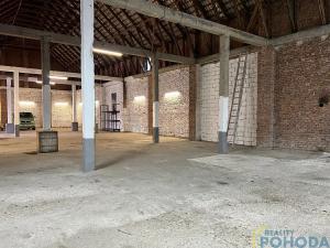 Pronájem skladu, Plchovice, 395 m2