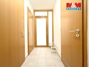 Pronájem bytu 1+kk, Praha - Prosek, Litoměřická, 52 m2