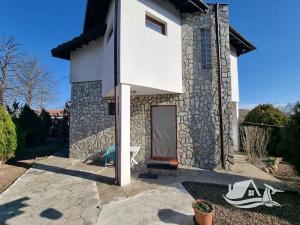 Prodej rodinného domu, Pomorie, Bulharsko, 102 m2
