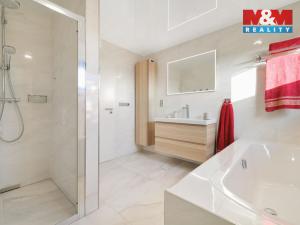 Prodej rodinného domu, Loukovec, 213 m2