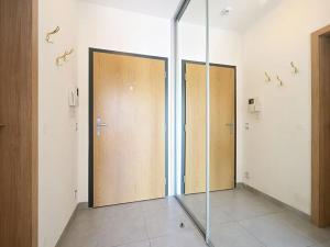 Pronájem bytu 1+kk, Praha - Liboc, Evropská, 56 m2