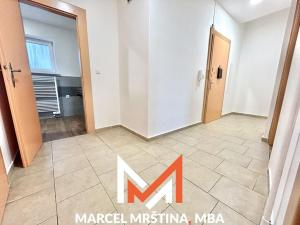 Pronájem bytu 2+1, Náchod, Husovo náměstí, 74 m2