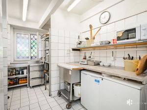 Prodej restaurace, Praha - Strašnice, Gutova, 301 m2