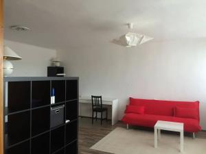 Pronájem bytu 1+1, Praha - Smíchov, Mošnova, 45 m2