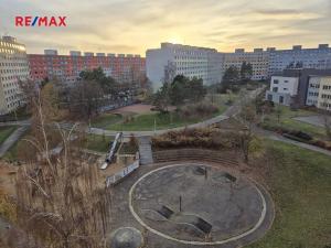 Prodej bytu 3+1, Praha - Stodůlky, Trávníčkova, 73 m2