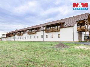 Prodej obchodního prostoru, Zvole, 1860 m2