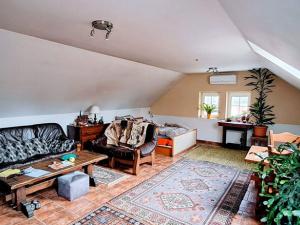 Pronájem bytu 1+1, Městečko, 70 m2