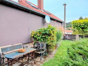 Pronájem bytu 1+1, Městečko, 70 m2