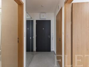Pronájem bytu 2+kk, Praha - Prosek, Čakovická, 55 m2
