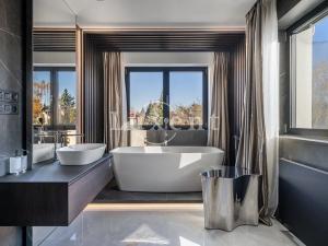 Prodej rodinného domu, Průhonice, Růžová, 590 m2