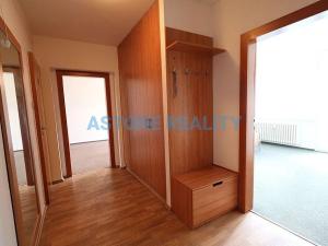 Pronájem bytu 3+1, Praha - Radotín, Kraslická, 83 m2