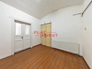 Pronájem obchodního prostoru, Praha - Vinohrady, Vinohradská, 75 m2