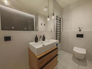 Pronájem bytu 3+kk, Praha - Smíchov, Grafická, 95 m2