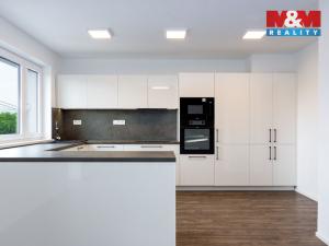 Prodej rodinného domu, Hrabyně, 188 m2