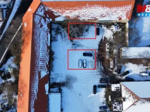 Pronájem komerčního pozemku, Ořech, Karlštejnská, 360 m2