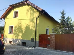 Pronájem bytu 1+kk, Plzeň, Bezová, 75 m2