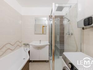 Prodej bytu 3+1, Velká Bystřice, Nádražní I, 68 m2