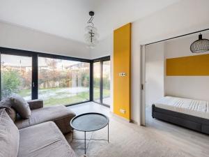 Pronájem bytu 2+kk, Praha, Na Komořsku, 55 m2