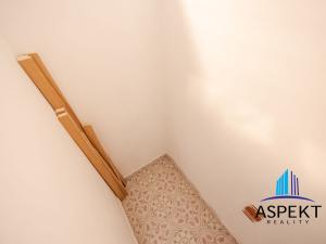 Pronájem bytu 1+kk, Praha - Bubeneč, Keramická, 25 m2