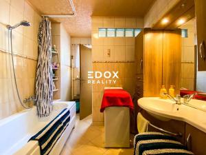 Prodej rodinného domu, Brandýsek, Ve stráni, 280 m2