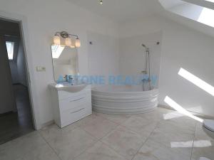 Prodej rodinného domu, Trnová, 318 m2