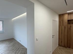 Pronájem bytu 2+1, Zlín, Věžové domy, 65 m2