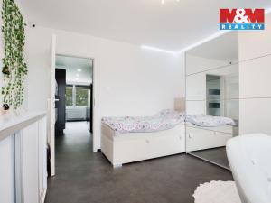 Prodej bytu 3+1, Vražkov, 80 m2