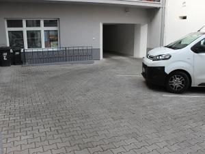 Pronájem skladu, Praha - Žižkov, Husitská, 28 m2