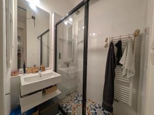 Pronájem bytu 1+kk, Praha - Karlín, Březinova, 28 m2