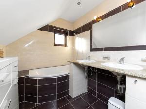 Prodej rodinného domu, Heroltice, 176 m2