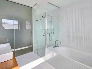 Pronájem bytu 3+kk, Praha, U Dívčích hradů, 123 m2