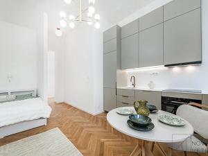 Prodej bytu 1+kk, Praha - Vinohrady, Chodská, 28 m2