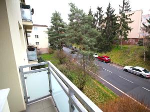 Pronájem bytu 3+1, Praha - Podolí, Gončarenkova, 82 m2