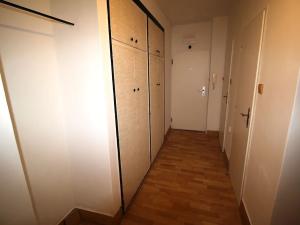 Pronájem bytu 3+1, Praha - Podolí, Gončarenkova, 82 m2