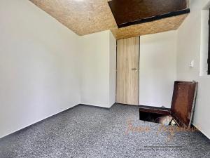 Prodej chaty, Lešany, 45 m2